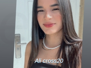 Ali_cross20