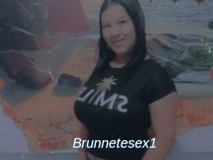 Brunnetesex1
