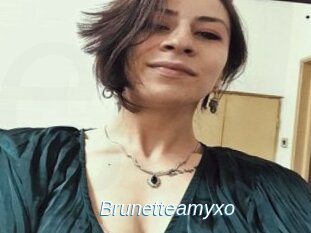 Brunetteamyxo