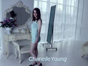 ChanelleYoung Ejaculations Féminines