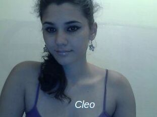 Cleo Ejaculations Féminines