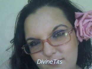 DivineTits Ejaculations Féminines