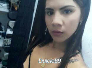 Dulcie_69