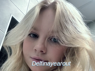 Delfinayearout
