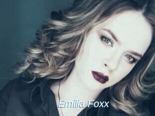 Emilia_Foxx