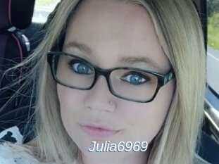 Julia6969
