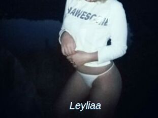 Leyliaa Ejaculations Féminines