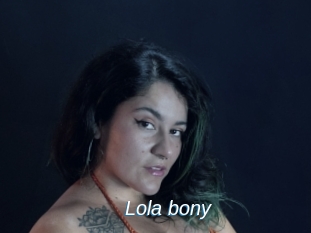 Lola_bony