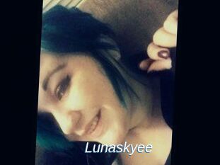 Lunaskyee