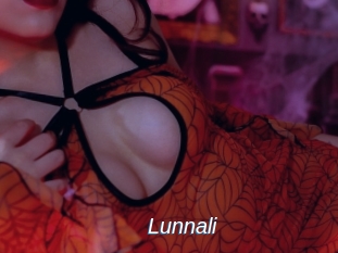 lunnali Ejaculations Féminines