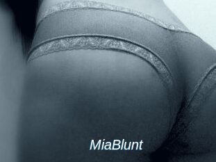 MiaBlunt
