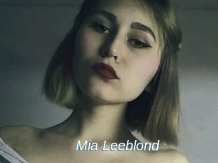 Mia_Leeblond