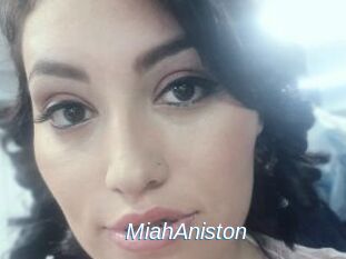 MiahAniston