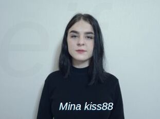 Mina_kiss88