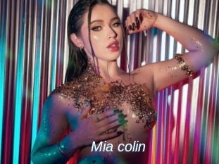 Mia_colin