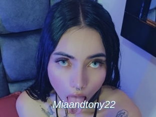 Miaandtony22
