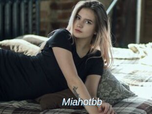 Miahotbb