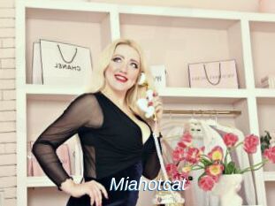 Miahotcat