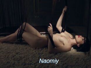 Naomiy