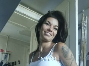 Niki23