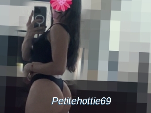 Petitehottie69