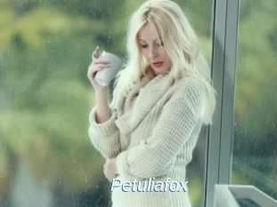 Petuliafox