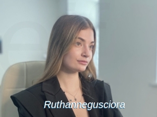 Ruthannegusciora