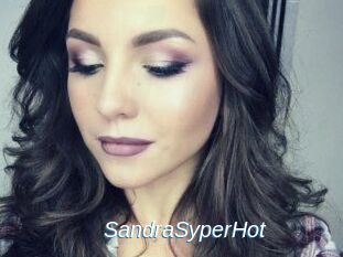 SandraSyperHot