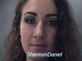 ShannonDaniel Ejaculations Féminines