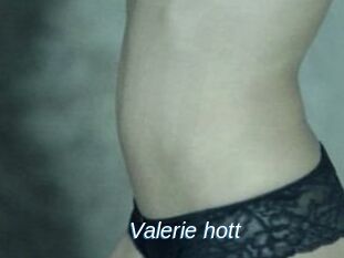 Valerie_hott